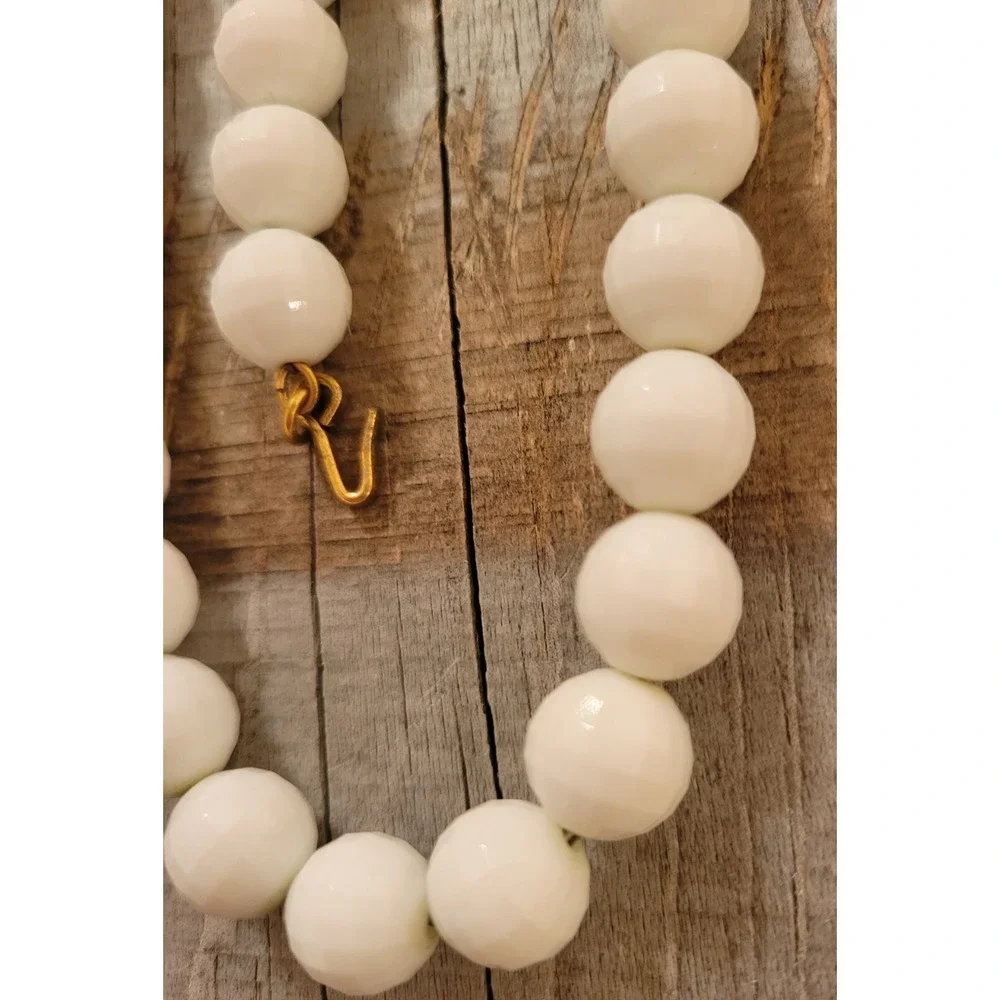 Vintage‎ Monet White Disco Ball Beaded Necklace Gold Tone signed 18